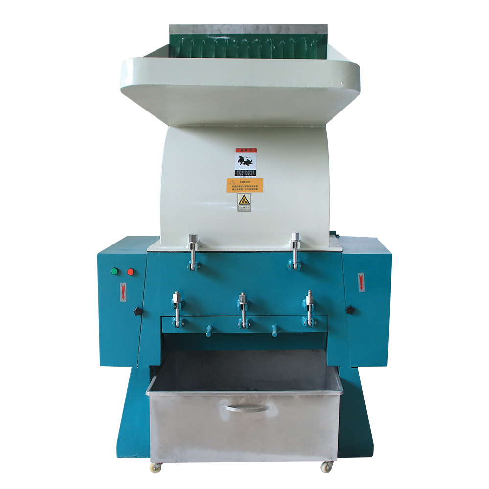 水冷式強(qiáng)力粉碎機(jī)